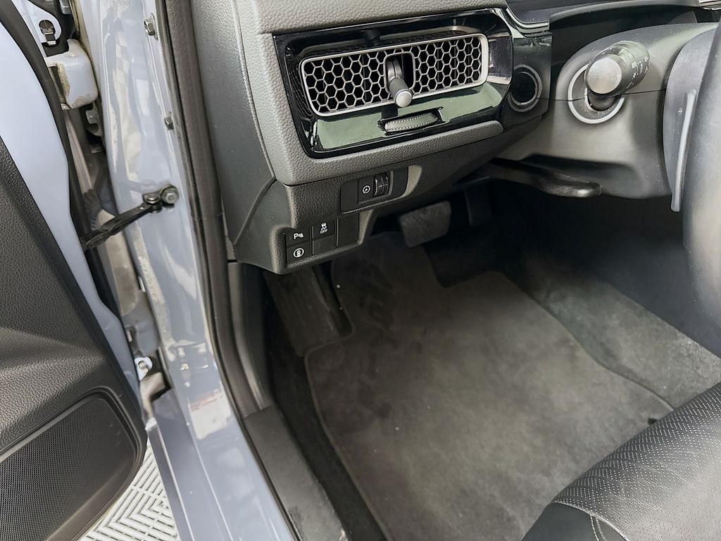 Thumbnail: 2023 Honda Civic - 10