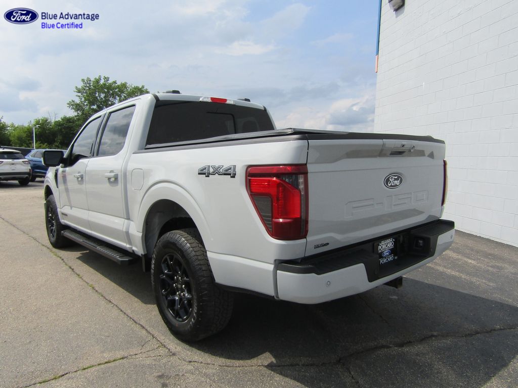 View vehicle photo 6