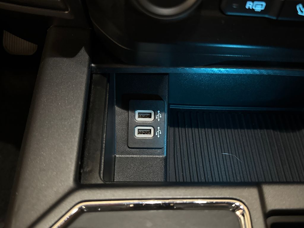 2020 Oxford White Ford F-150 XLT RWD Truck
