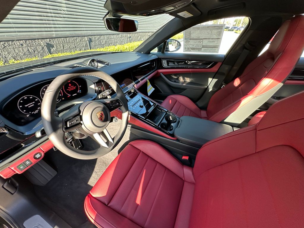 Thumbnail: 2026 Porsche Panamera - 4