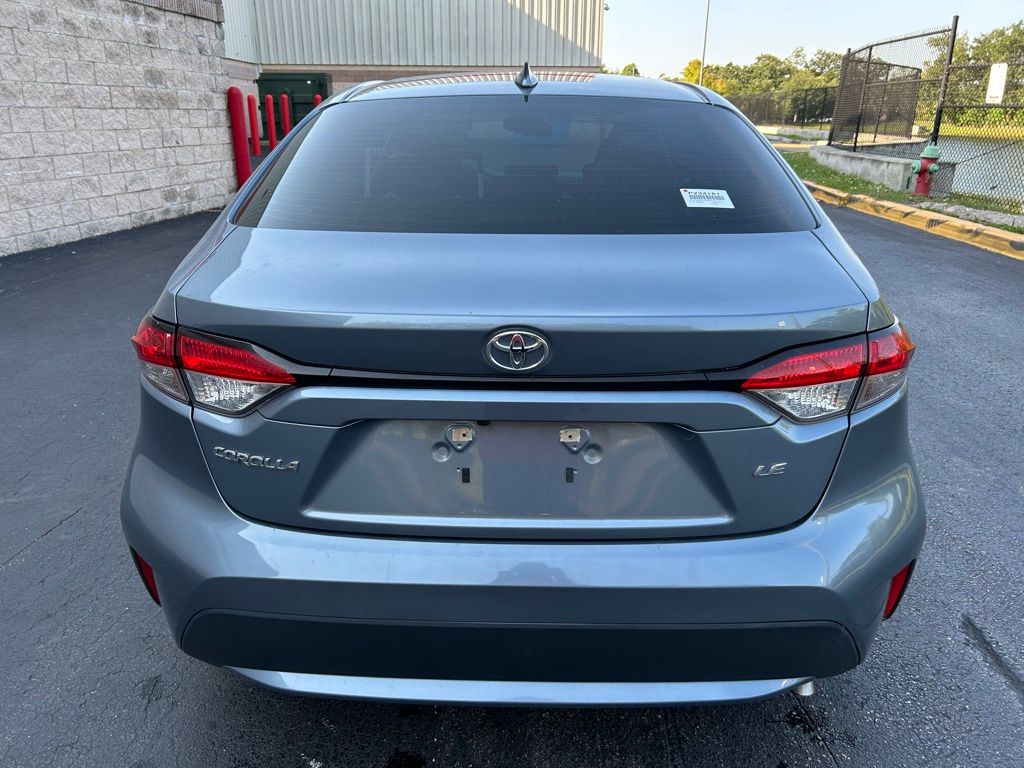 2021 Toyota Corolla LE 4
