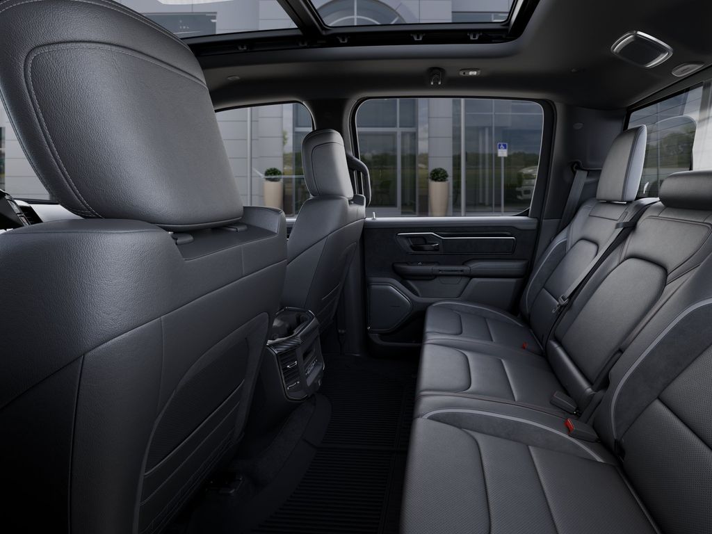 New 2026 Diamond Black Crystal Pearlcoat Ram RHO image 23