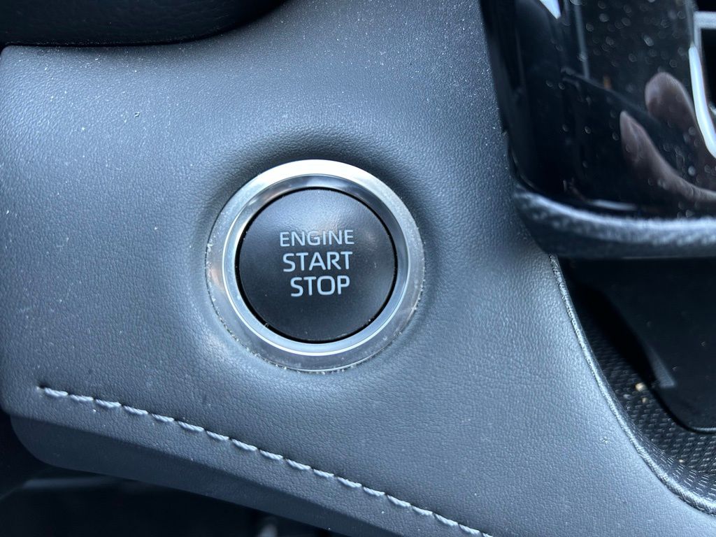 Thumbnail: 2025 Toyota Highlander - 29