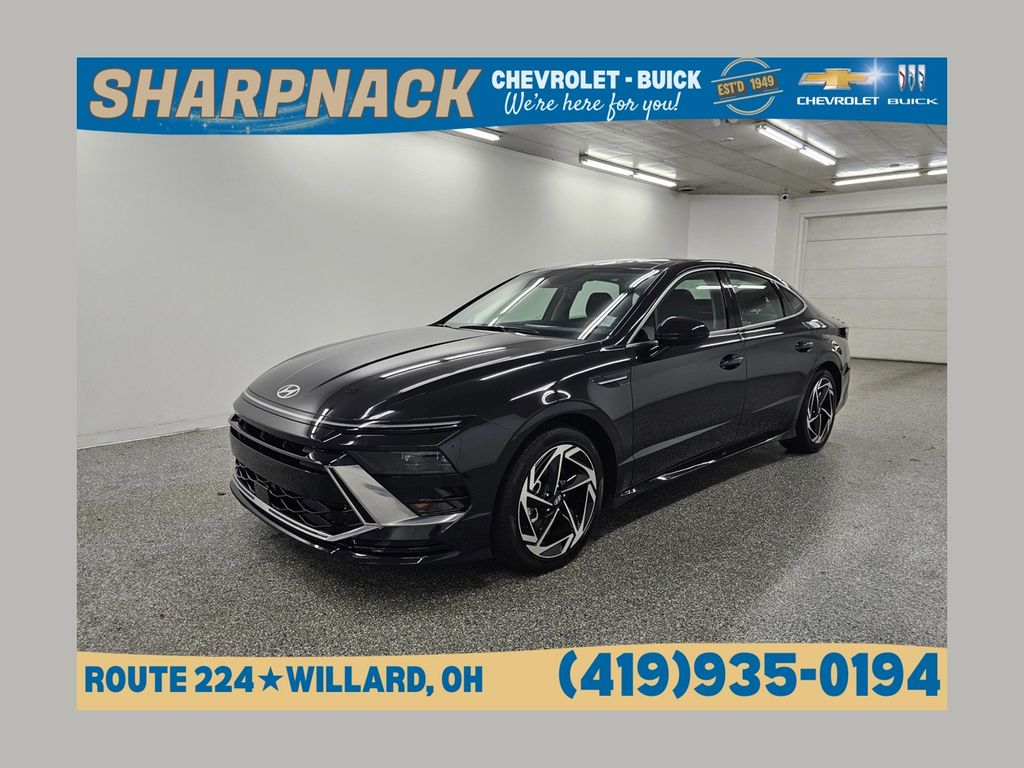 Carbon Blue 2025 Hyundai Sonata Sedan Front-Wheel Drive 8-Speed Automatic
