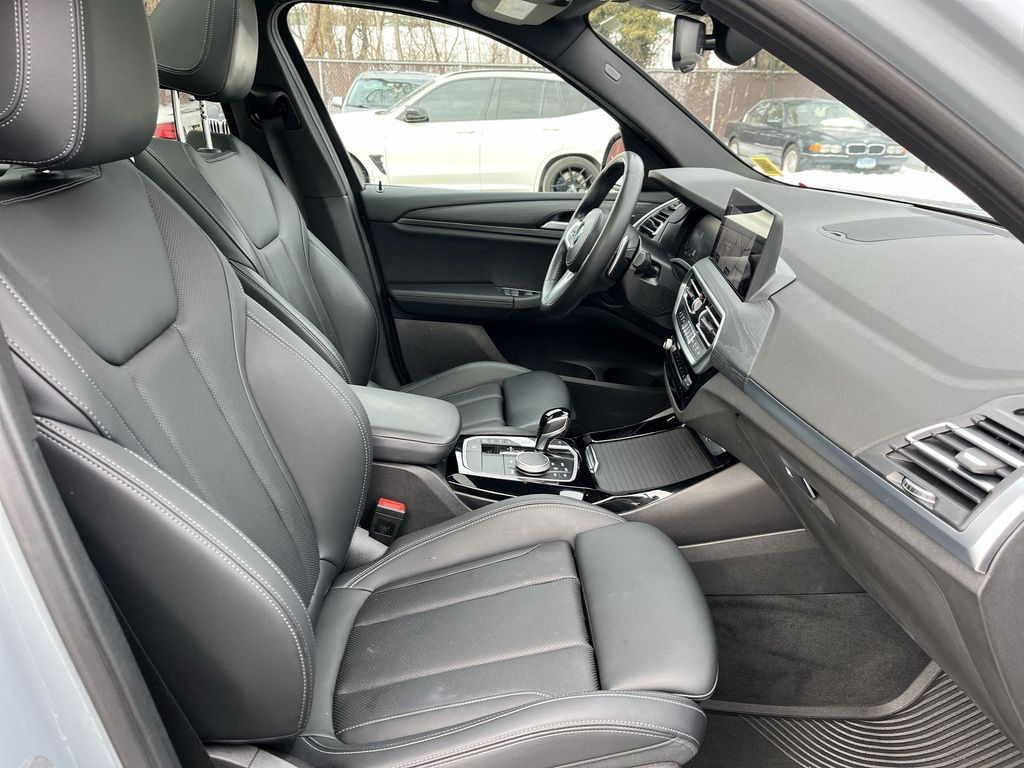 Thumbnail: 2023 BMW X3 - 26
