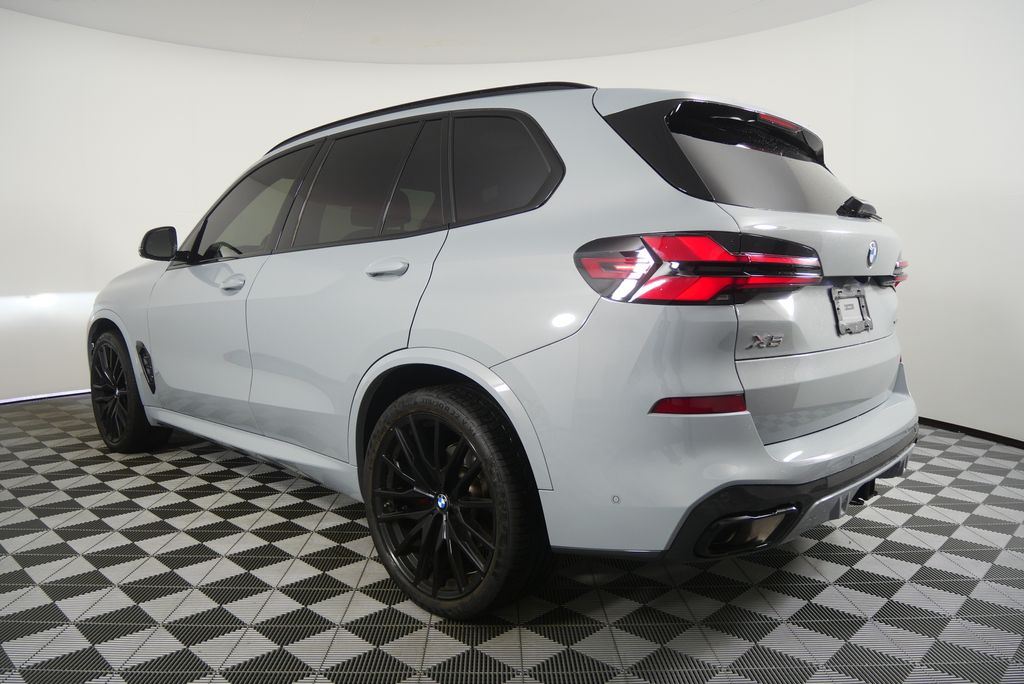 Thumbnail: 2024 BMW X5 - 5