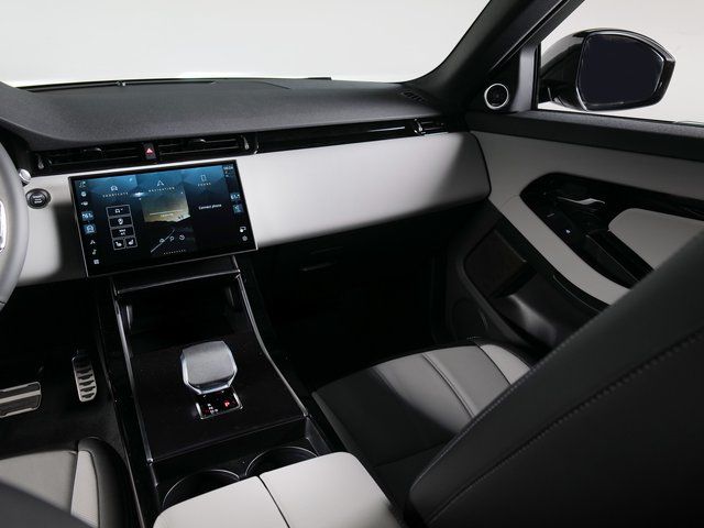 New 2026 White Land Rover Hoxton Edition image 16