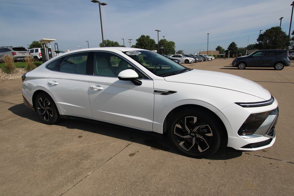 Used 2024 Hyundai Sonata Sedan
