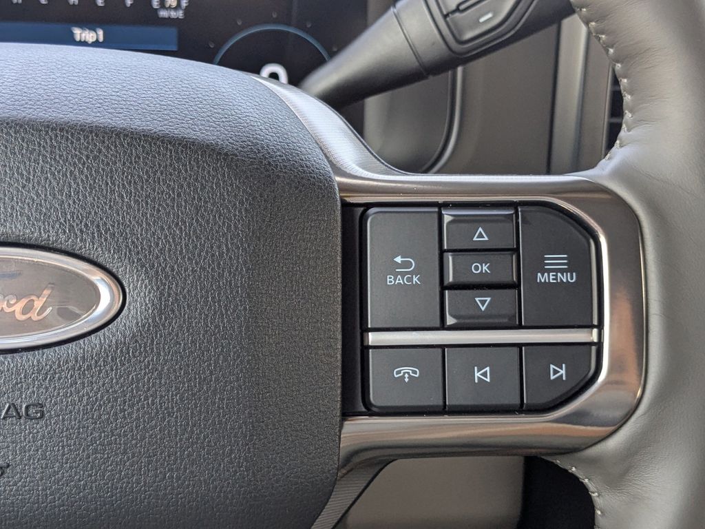 2026 Ford Super Duty F-350 SRW Platinum