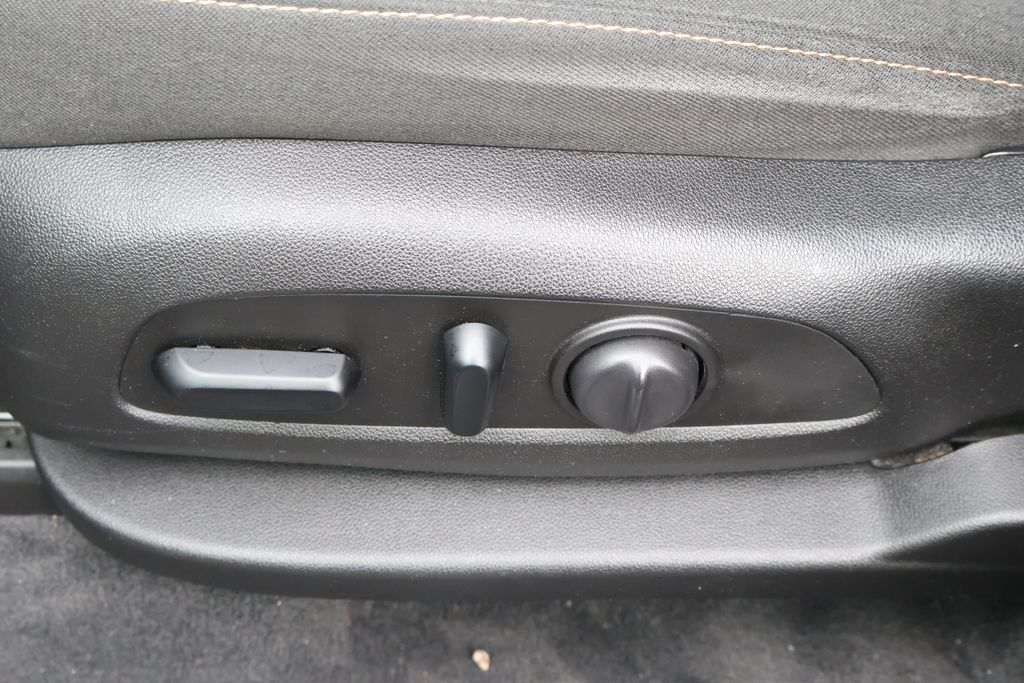 Thumbnail: 2019 Chevrolet Traverse - 12