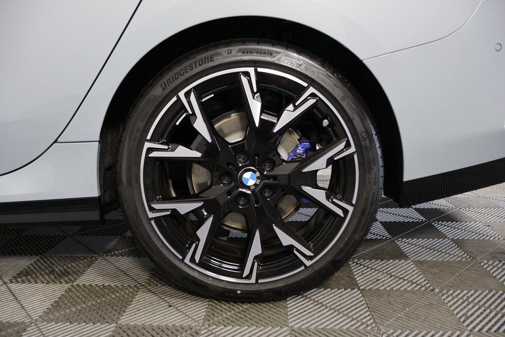 Thumbnail: 2026 BMW 2 Series - 10