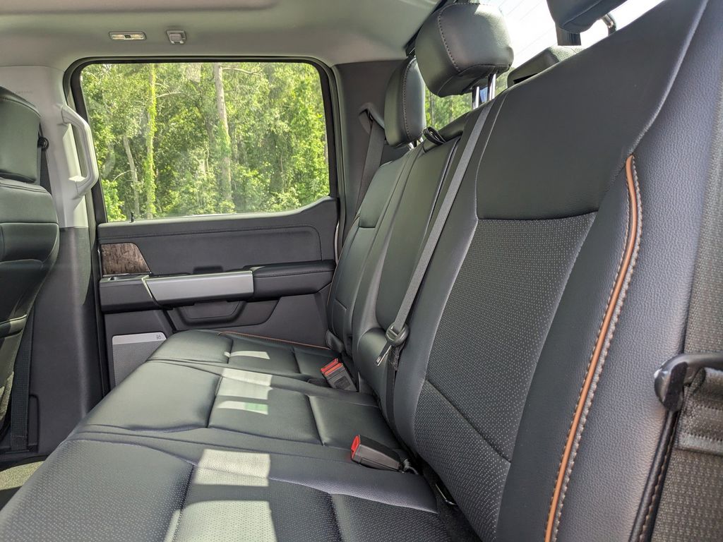 2025 Ford F-250 Super Duty Lariat