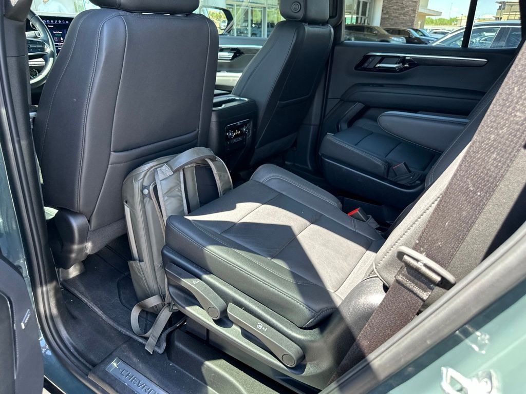 Thumbnail: 2025 Chevrolet Tahoe - 7
