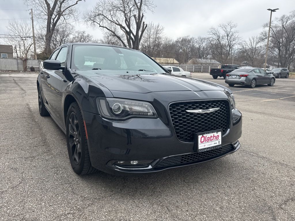 2019 Chrysler 300 S AWD