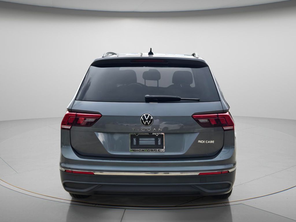 2022 Volkswagen Tiguan - $15,200