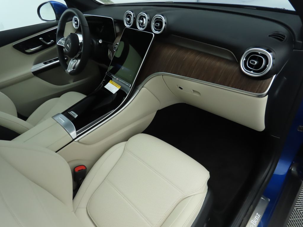 Thumbnail: 2026 Mercedes-Benz GLC - 18