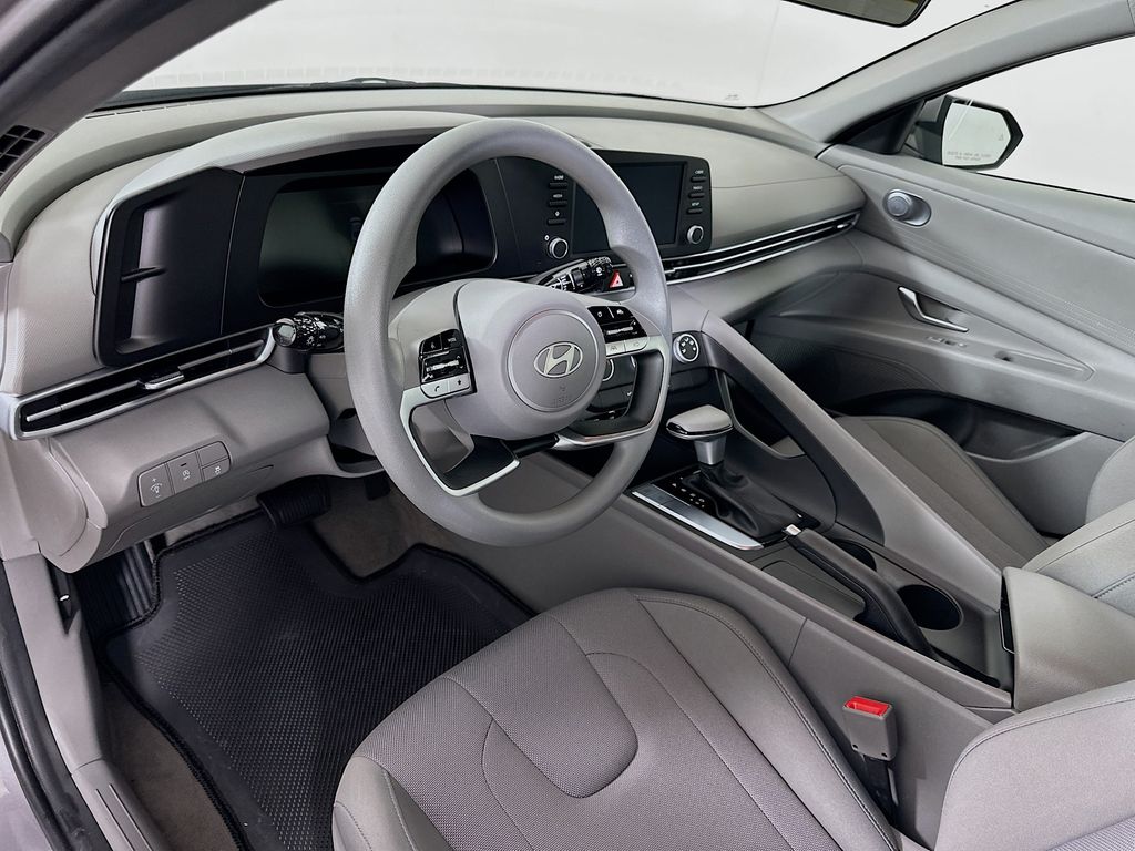 Thumbnail: 2025 Hyundai Elantra - 9