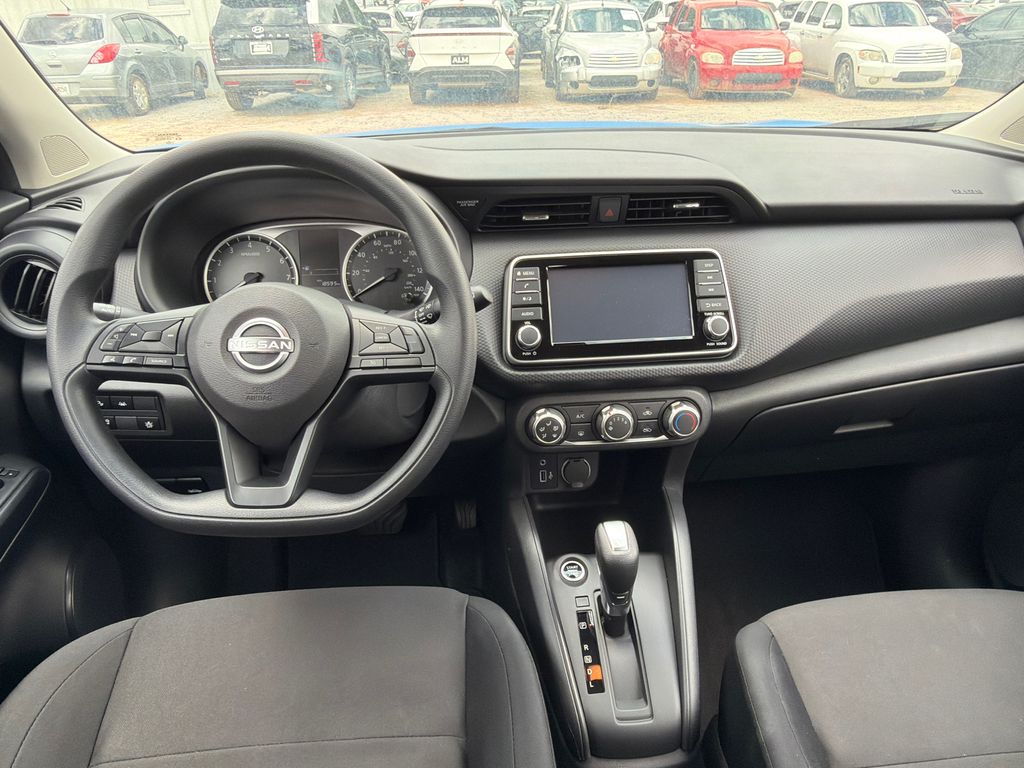 Used 2025 Blue Nissan S image 16