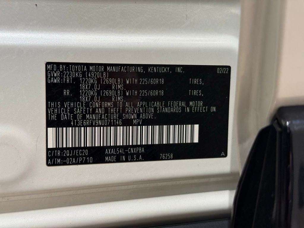 Thumbnail: 2022 Toyota RAV4 - 31