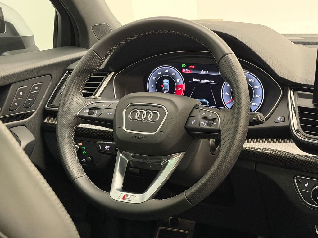 Thumbnail: 2023 Audi SQ5 - 21