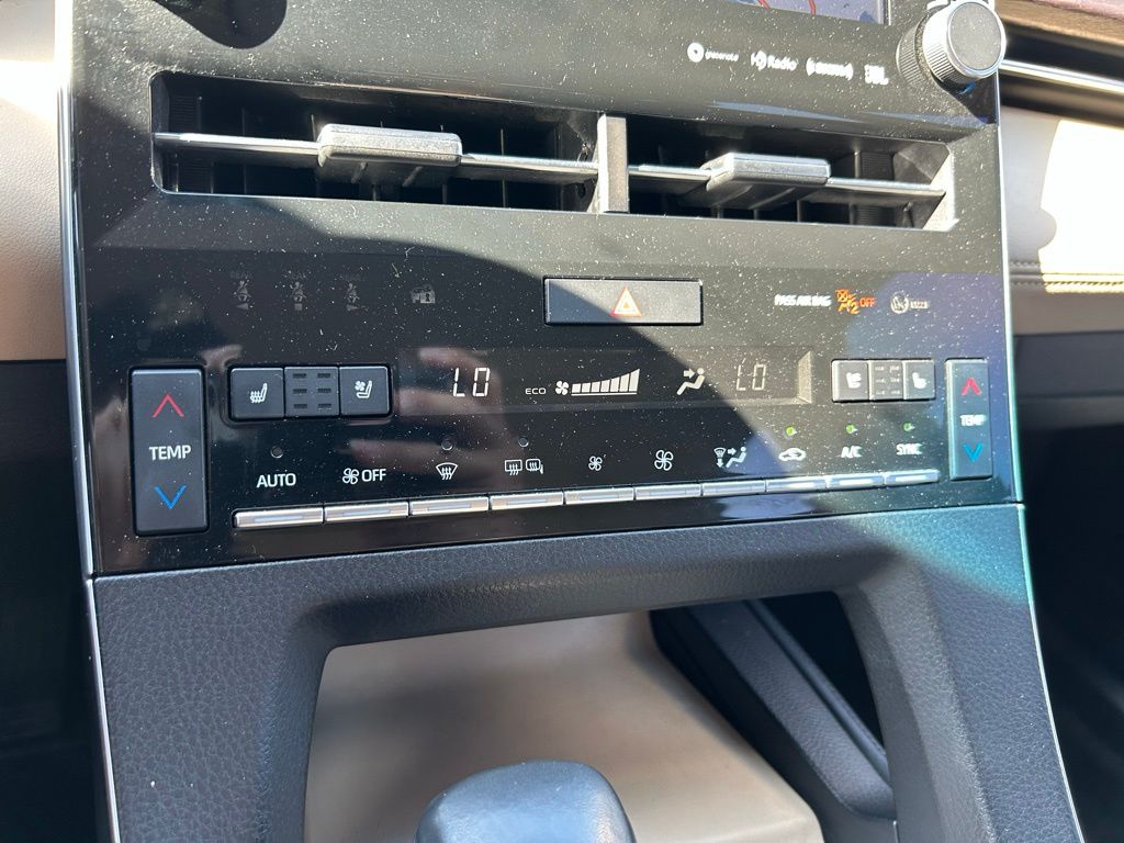 Thumbnail: 2019 Toyota Avalon - 27