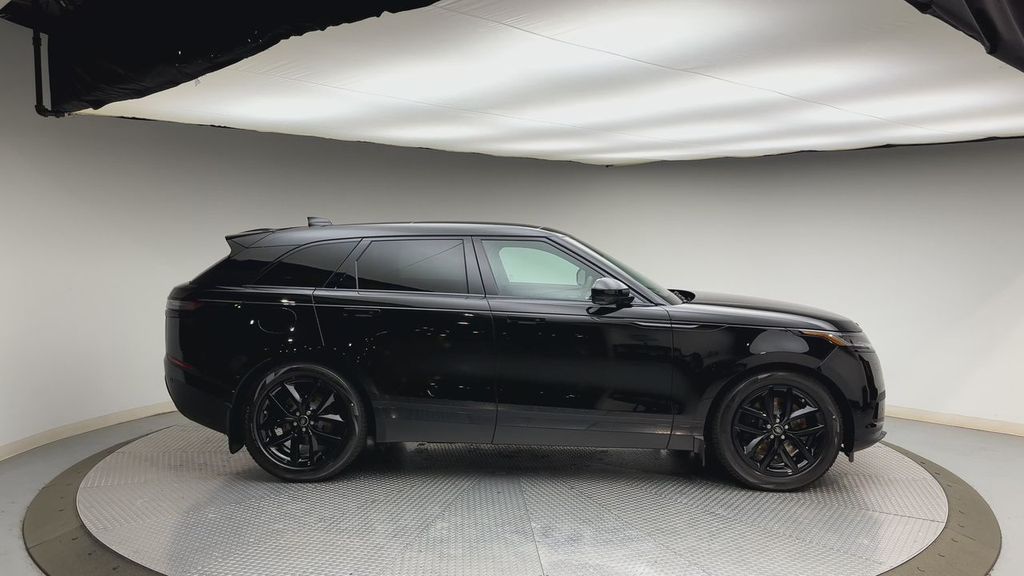 Thumbnail: 2026 Land Rover Range Rover Velar - 9