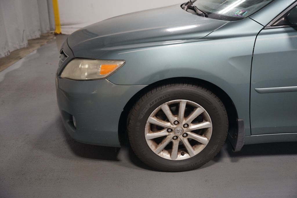 Thumbnail: 2010 Toyota Camry - 5