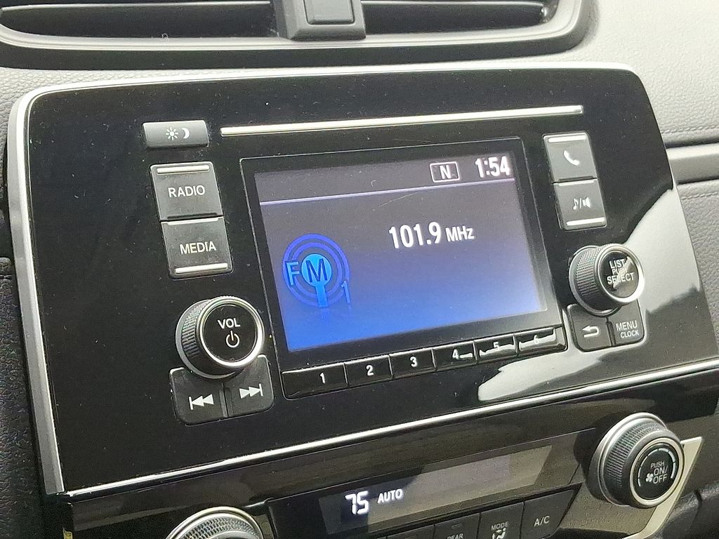 Thumbnail: 2017 Honda CR-V - 18