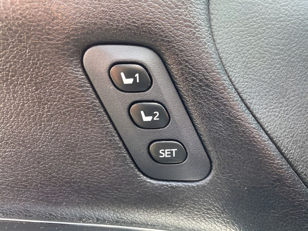 Used 2014 Toyota Avalon Hybrid Sedan