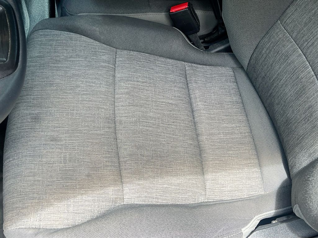 Used 2023 White Ford XL image 19