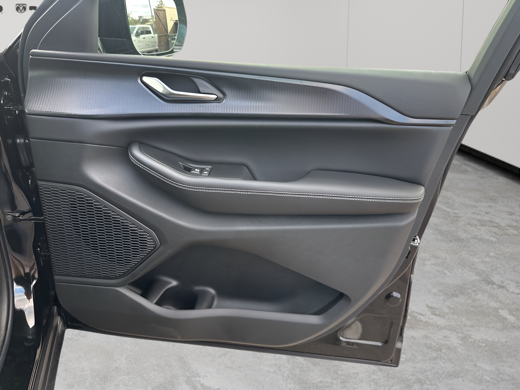 New Car 2025 Jeep Grand Cherokee  For Sale Under $50,000 In Austin, Texas