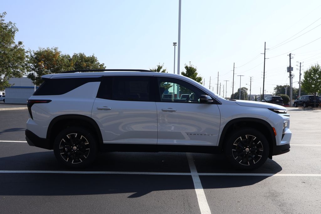 Thumbnail: 2026 Chevrolet Traverse - 9