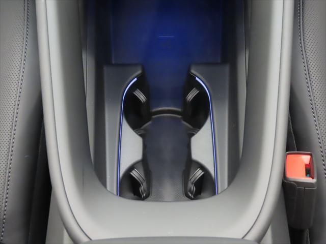 Thumbnail: 2025 Porsche Macan - 30