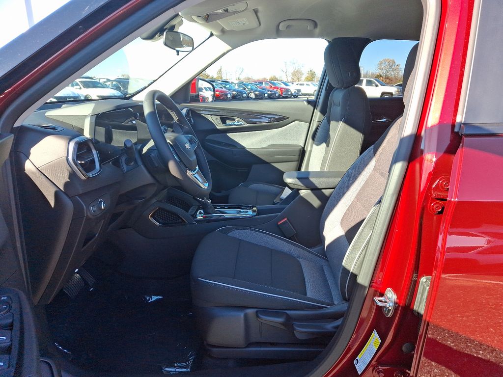 2025 Chevrolet TrailBlazer LT 6