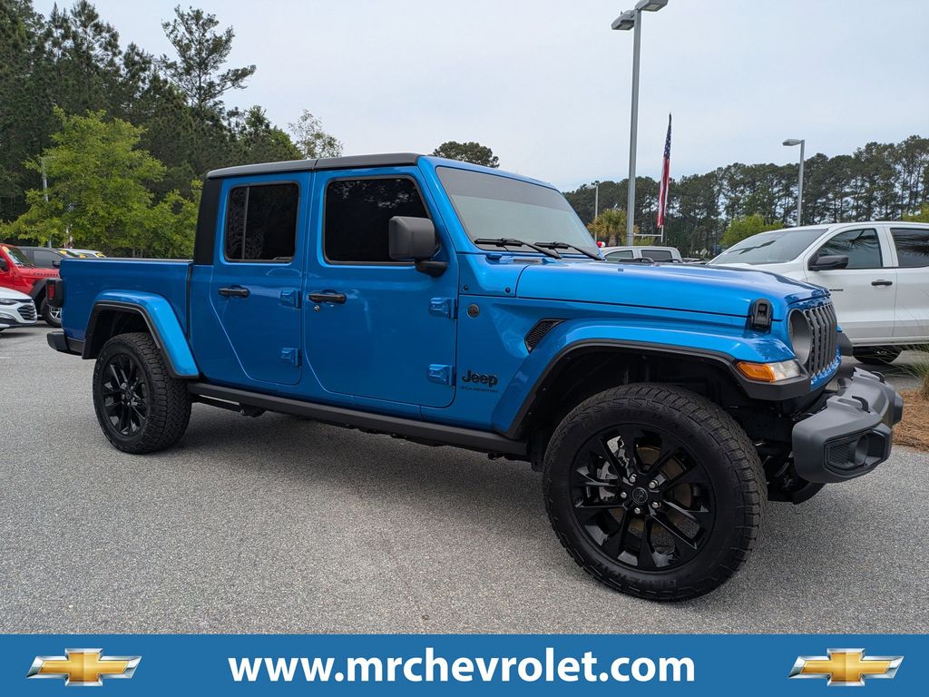 Hydro Blue Pearlcoat 2025 Jeep Gladiator NightHawk Crew Cab 4WD Pickup Truck Four-Wheel Drive 8-Speed Automatic