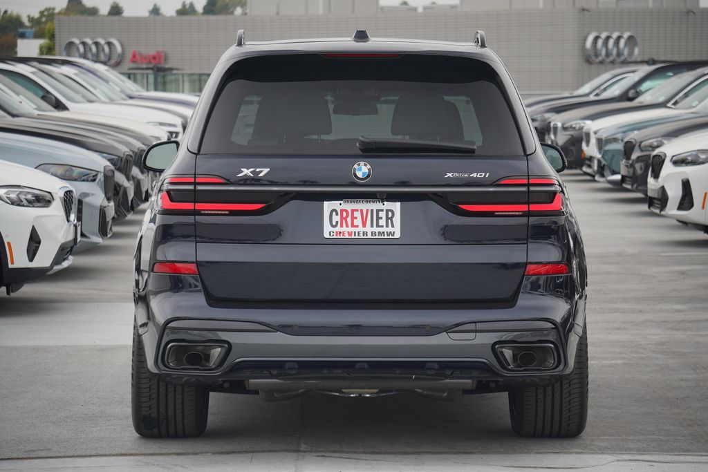 2025 BMW X7 xDrive40i 6