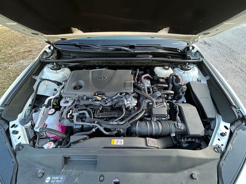 2025 Toyota Camry SE 11