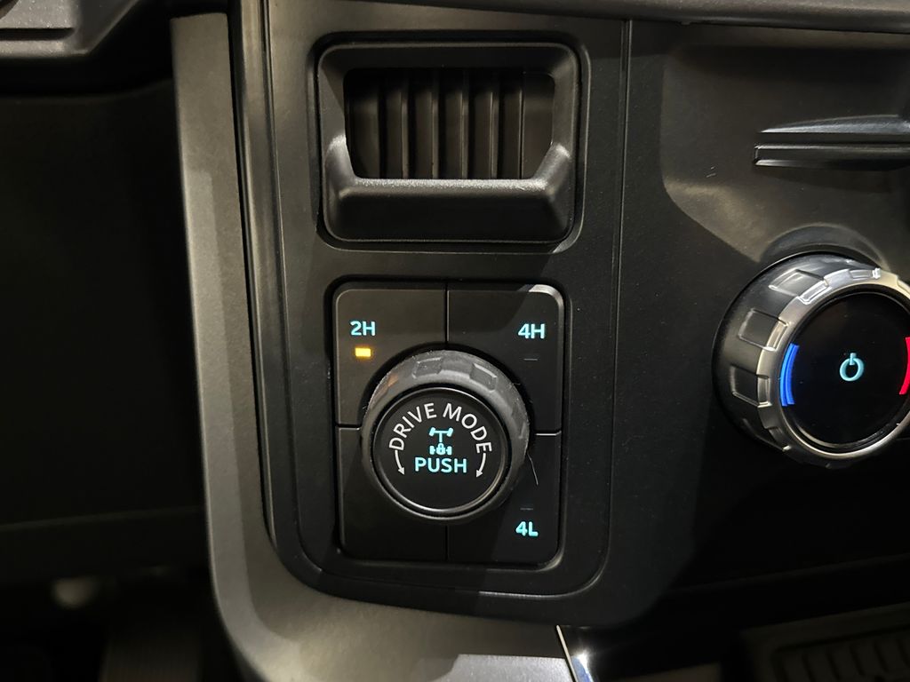 2025 Antimatter Blue Metallic Ford F-150 XLT 4X4 Truck