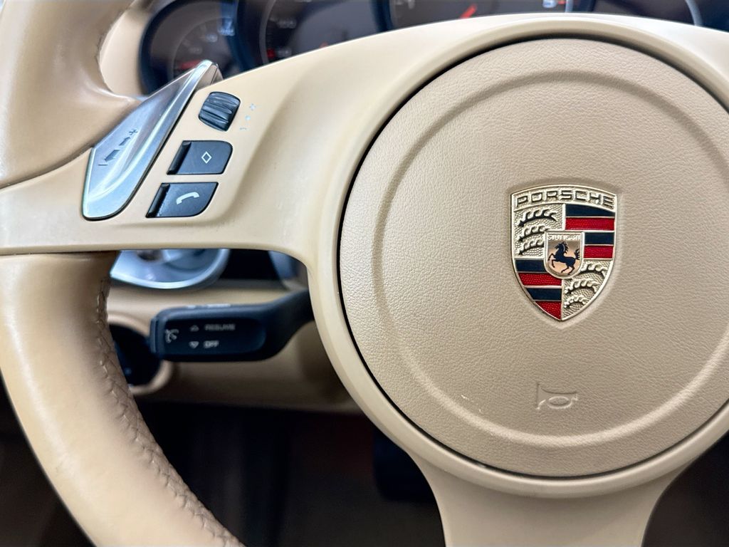 Thumbnail: 2014 Porsche Cayenne - 11
