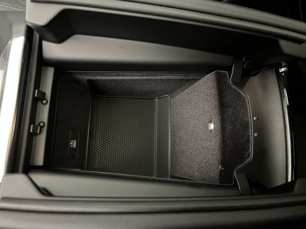 Thumbnail: 2023 BMW X7 - 21