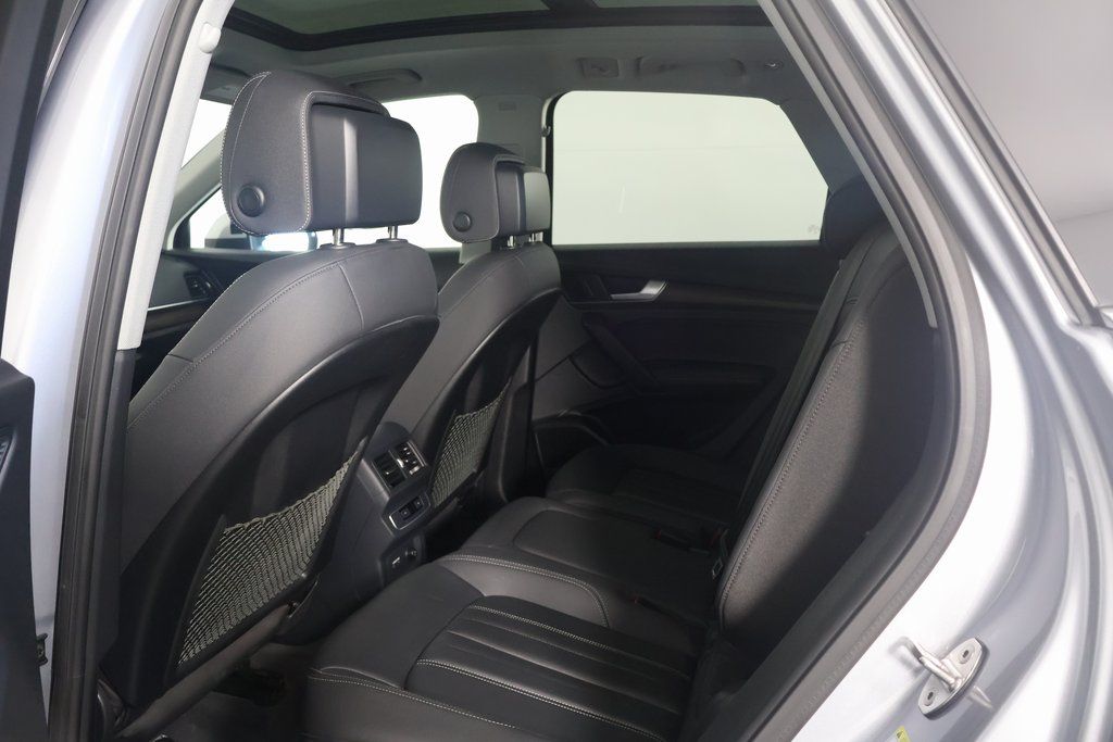 Thumbnail: 2022 Audi Q5 - 10