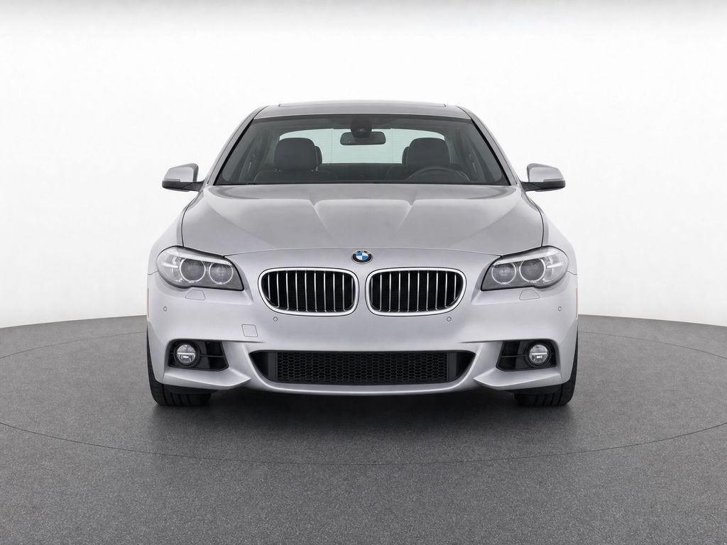 Thumbnail: 2016 BMW 5 Series - 5