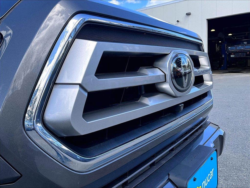 2022 Toyota Tacoma — photo 32