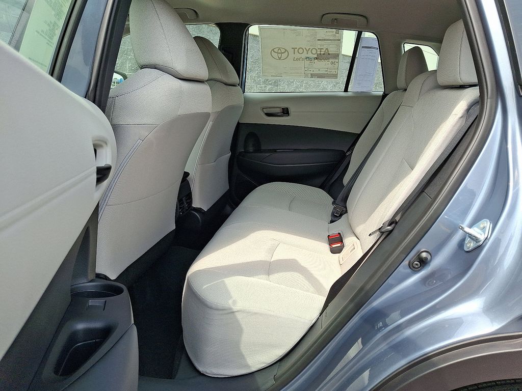 2025 Toyota Corolla Cross L 6