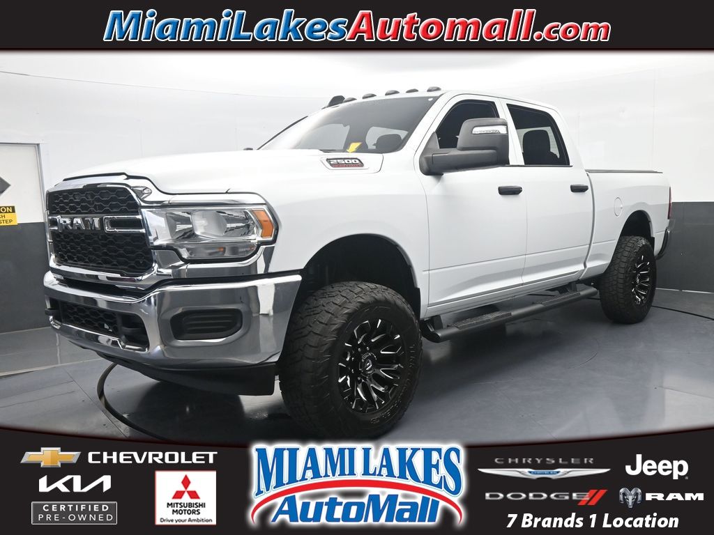 Bright White Clearcoat 2024 RAM 2500 Pickup Truck Four-Wheel Drive 8-Speed Automatic