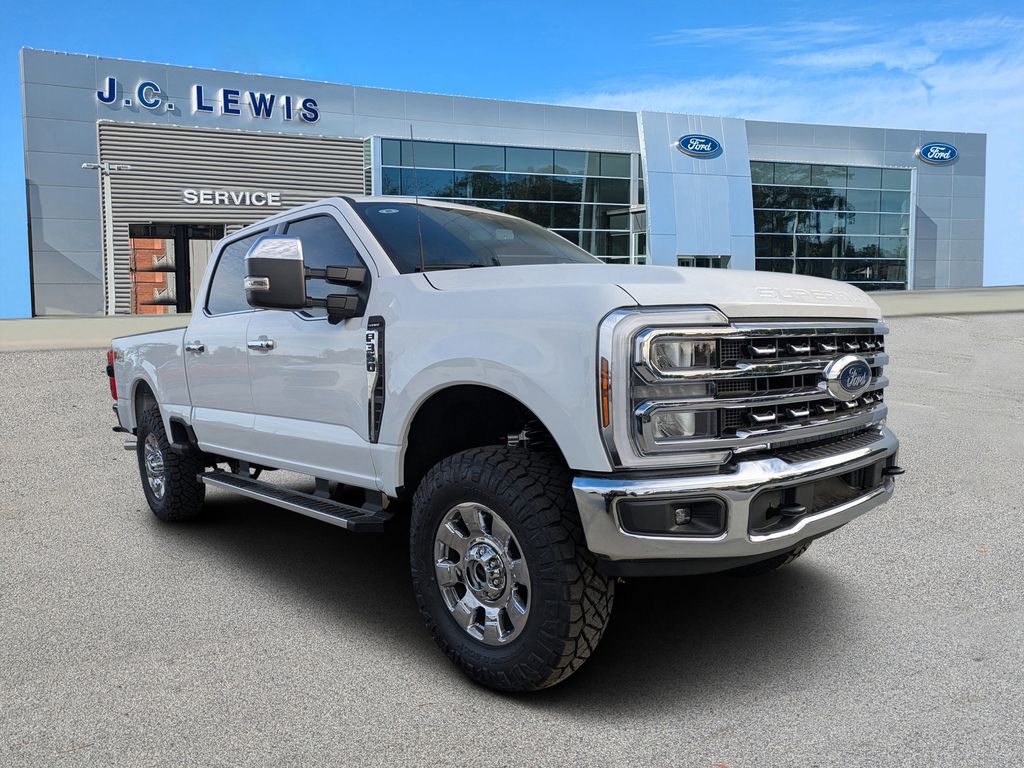 2026 Ford F-350 Super Duty LARIAT