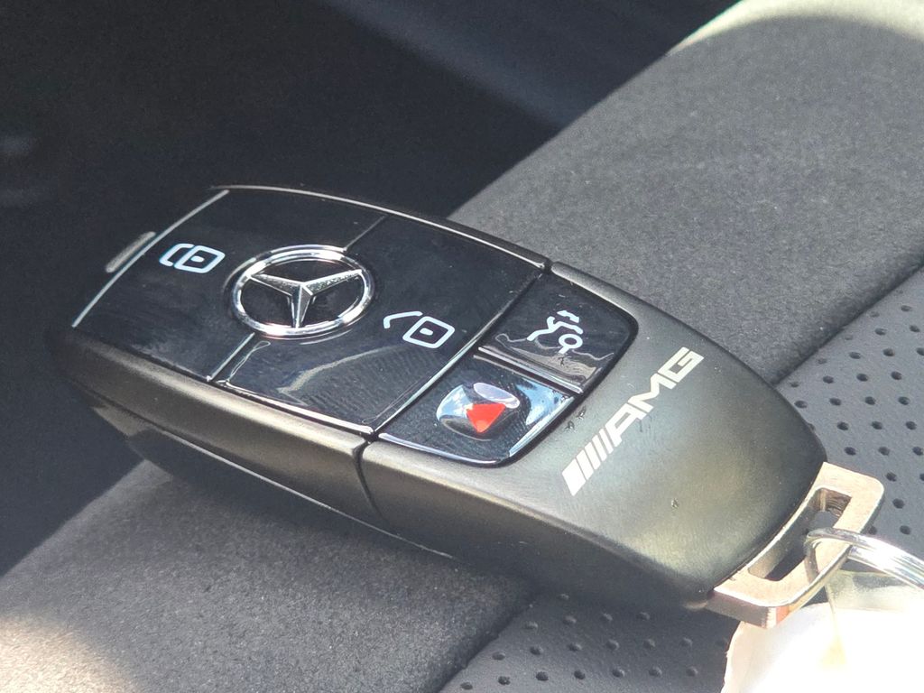 New 2026 Black Mercedes-Benz GLE 53 AMG® image 40