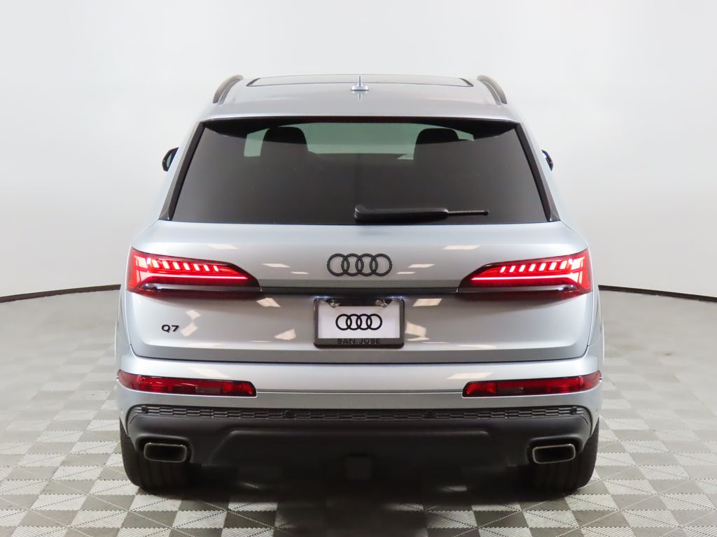 2025 Audi Q7  4