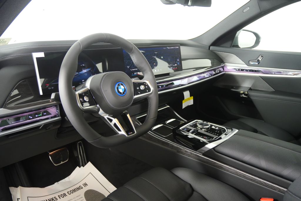 Thumbnail: 2026 BMW i7 - 12
