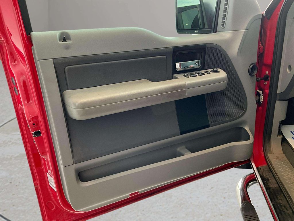 Used 2008 Red Ford XL image 13